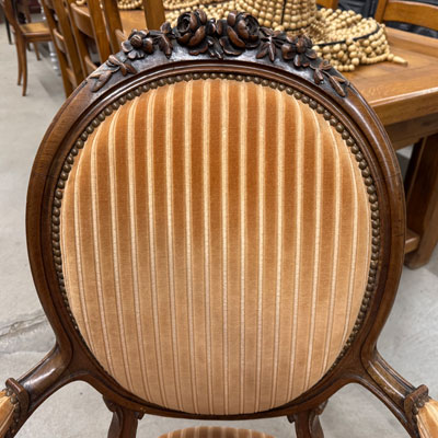 fauteuil_medaillon_tissu_bois