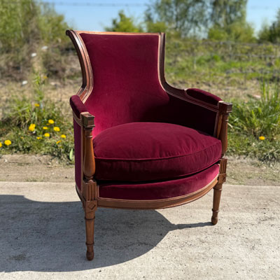 fauteuil_louisXVI_velours_rouge
