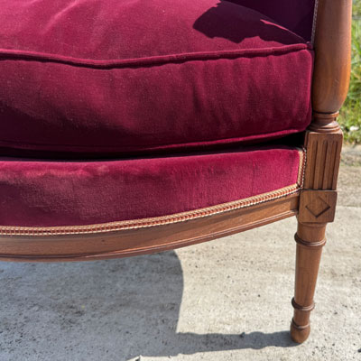 fauteuils_louisXVI_velours_rouge