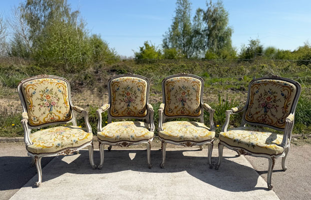 fauteuils_tapisserie_jaune
