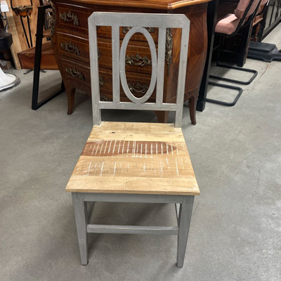 chaises_manguier_naturel_et_gris