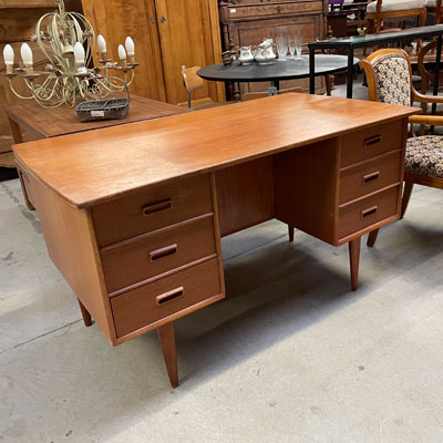 bureau_vintage