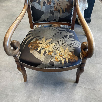 fauteuil_crosse_bois_tissu