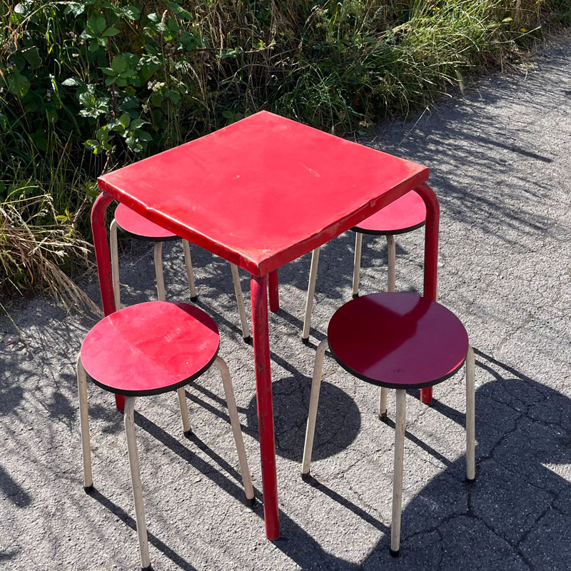 table_tolix_rouge_metal