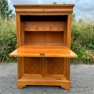 meuble_secretaire_en_merisier