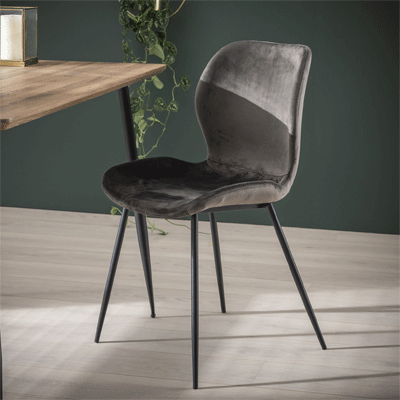 chaise_velours_gris